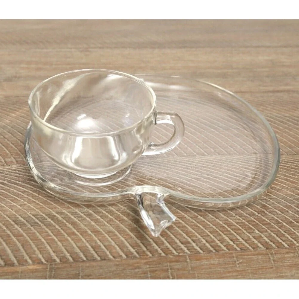 Hazel Atlas Orchard Apple‎ Shaped Plates and Cups, 8 pc set